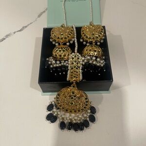 Worn once! Great for Indian or Pakistani weddings! Great condition